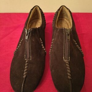 Natural Soul by Naturalizer Brown Suede Shoes with Zipper Closure